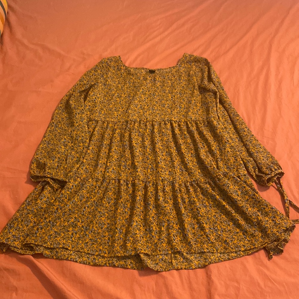Babydoll dress. Lightweight.